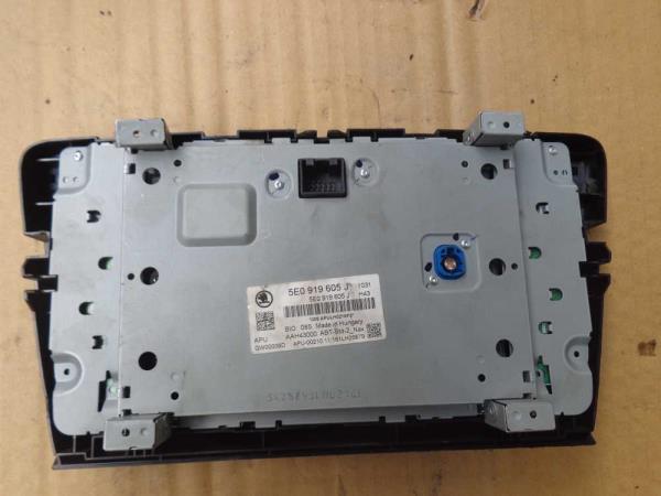 RADIO SKODA OCTAVIA 2016 - Vue 2